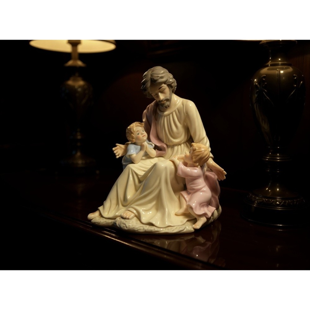 JESUS WITH‎ CHILDREN (Classic Treasures Porcelain Statue/Sculpture/Figurine)